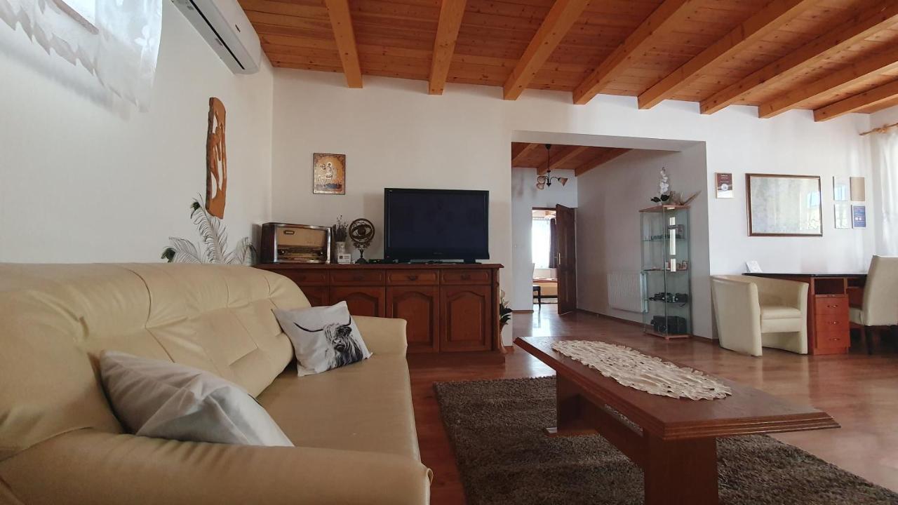 Kekszilva Vendeghaz Hotel Pap Luaran gambar